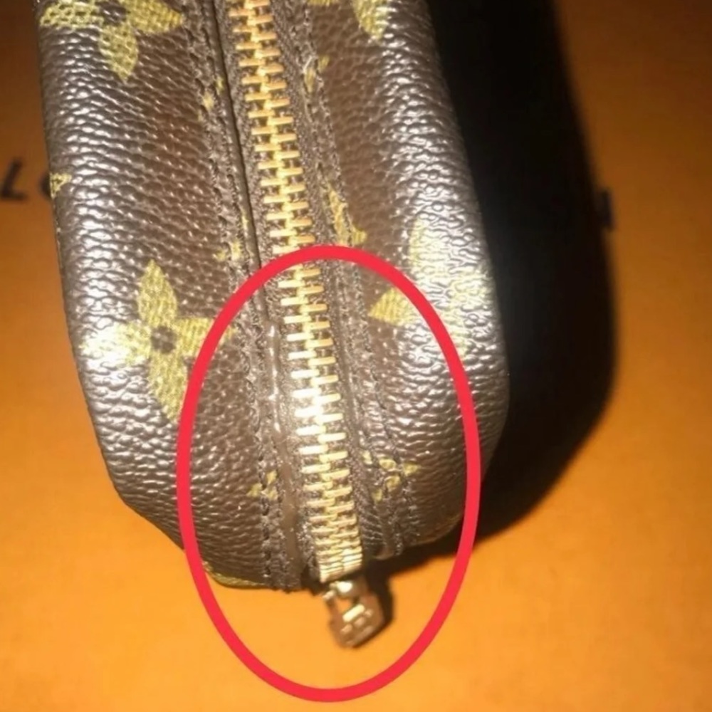 ❌ SOLD ❌ Authentic Louis Vuitton Monogram Toilette 23 - Picture 10 of 13
